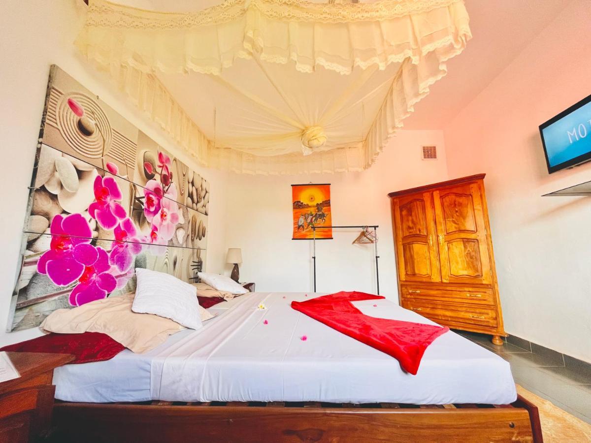 Antsiranana Regina Lodge Diego Suarez Madagascar מראה חיצוני תמונה